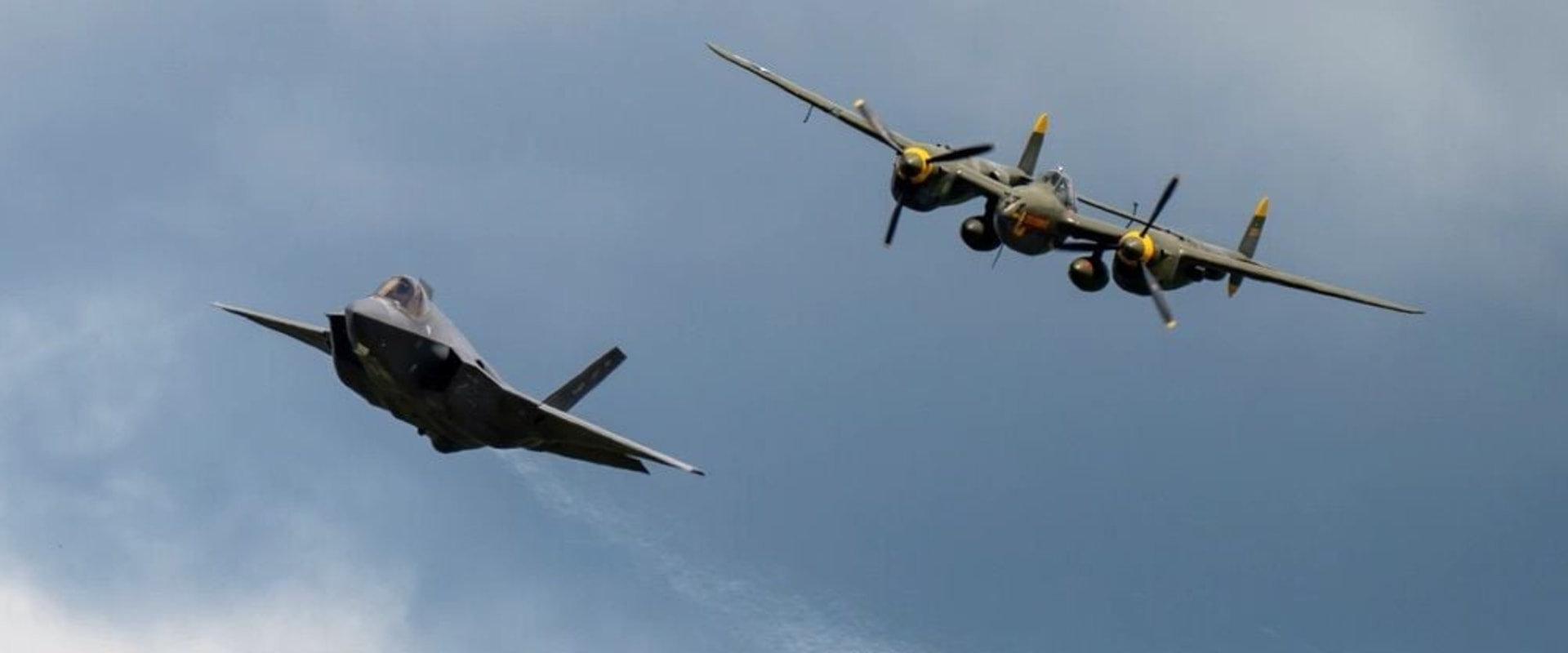 Expert Tips for Parking at Air Shows in Southern Mississippi